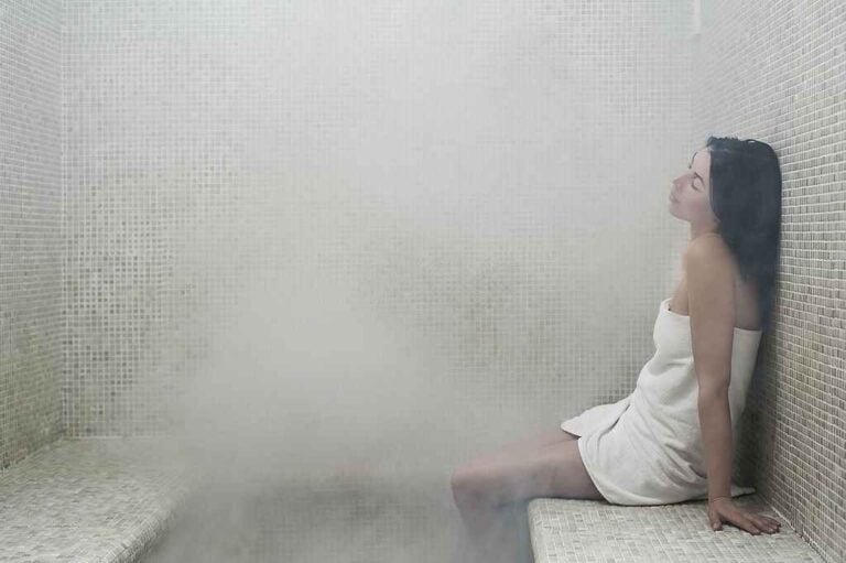 What Are the Health Benefits of Steam Rooms?
